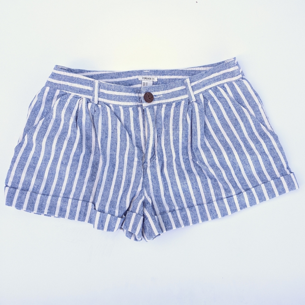 Forever 21 | Striped Casual Shorts Size 27